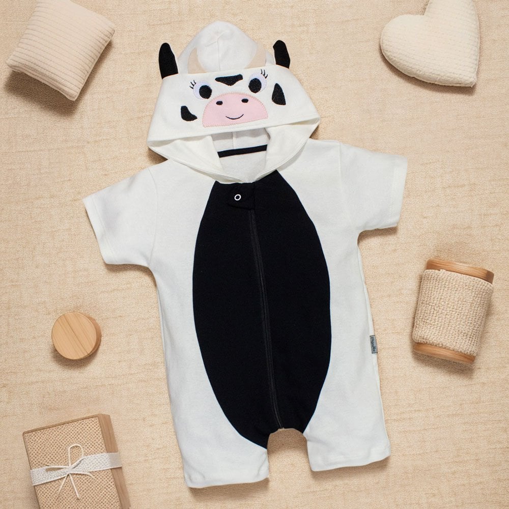 Macacão Infantil Curto Com Capuz Bordado Vaquinha Creme